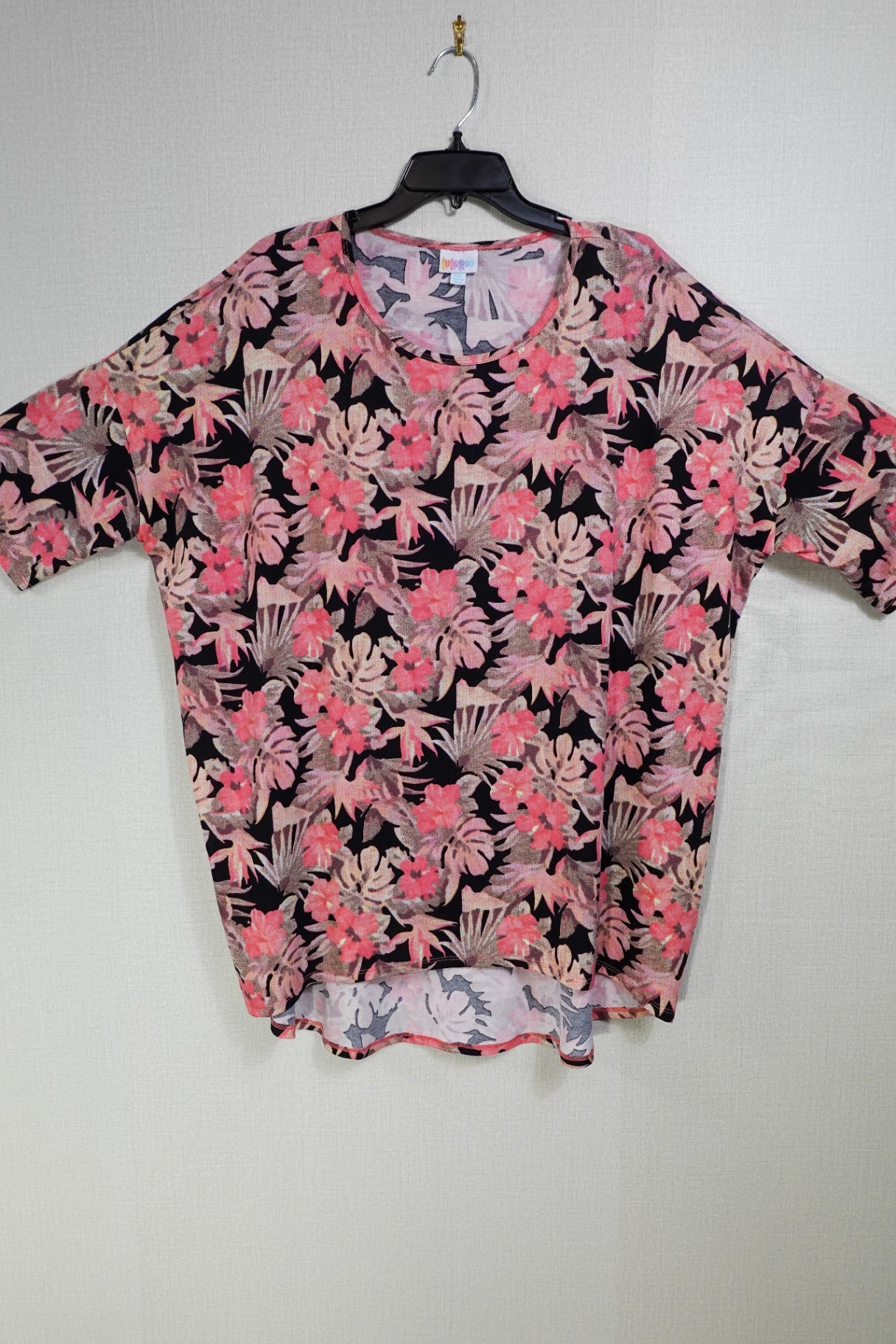 LuLaRoe, short sleeve  2XL