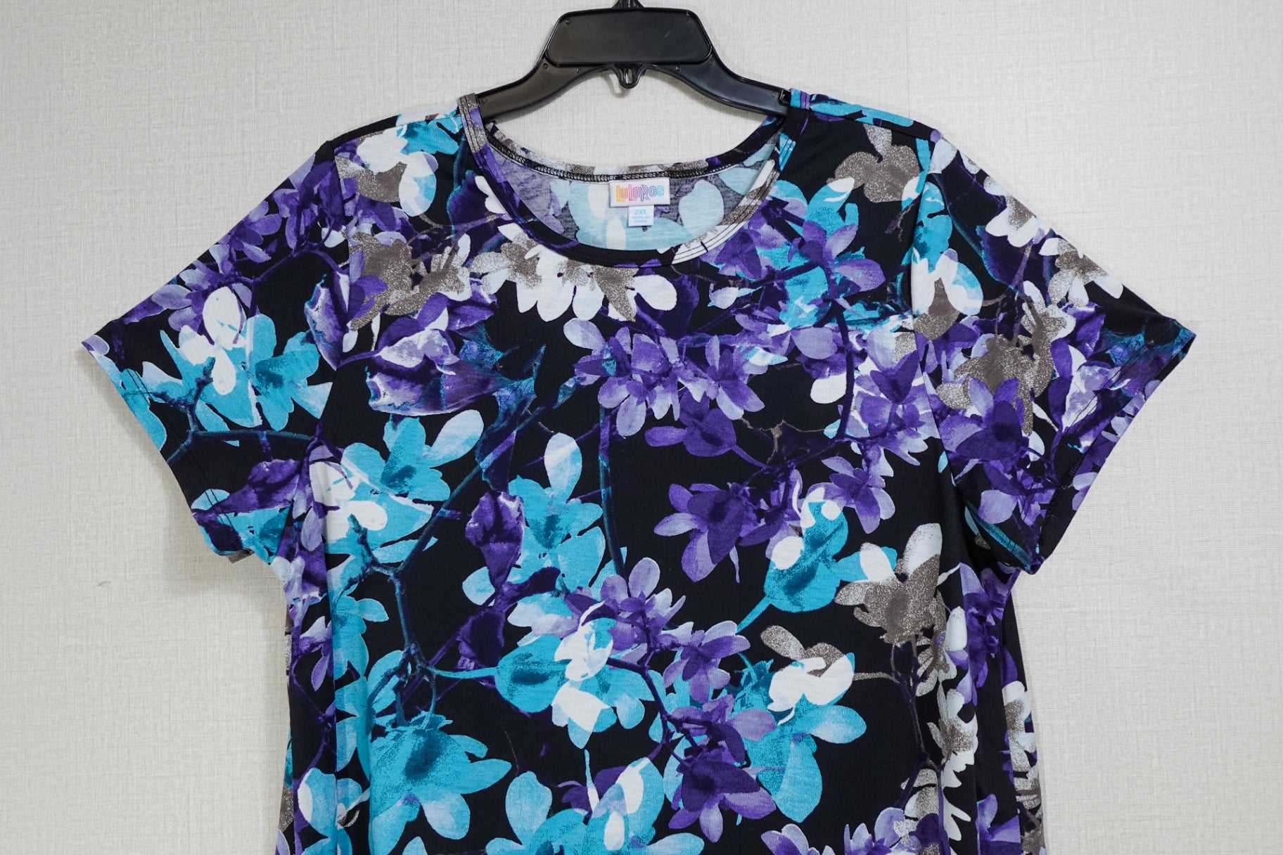 LuLaRoe, Short Sleeved Top, 2XL