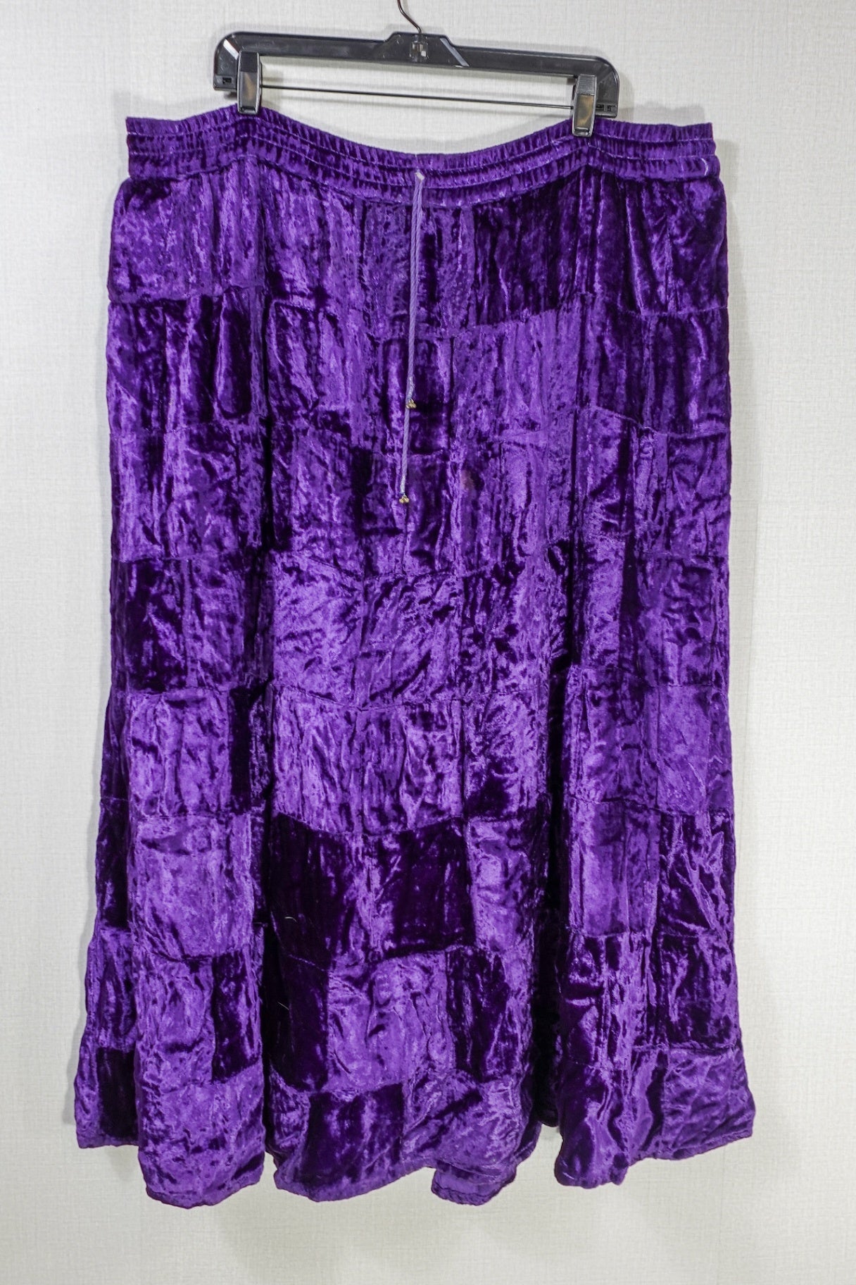 Lotus , Skirt: A-Line, Freesize Up to 2X