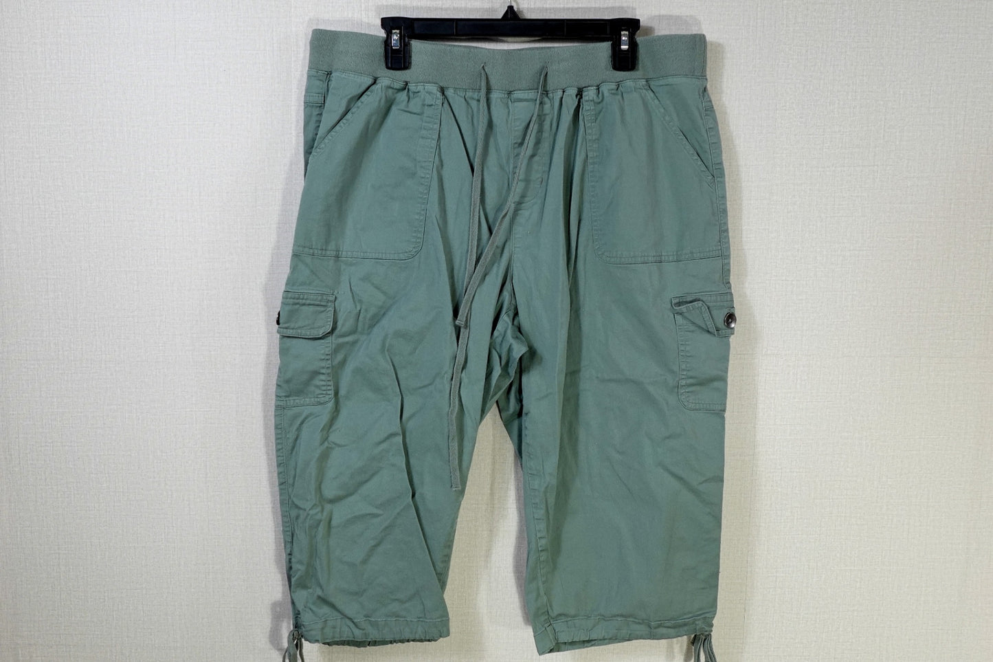 Cato, Capris, 18/20W