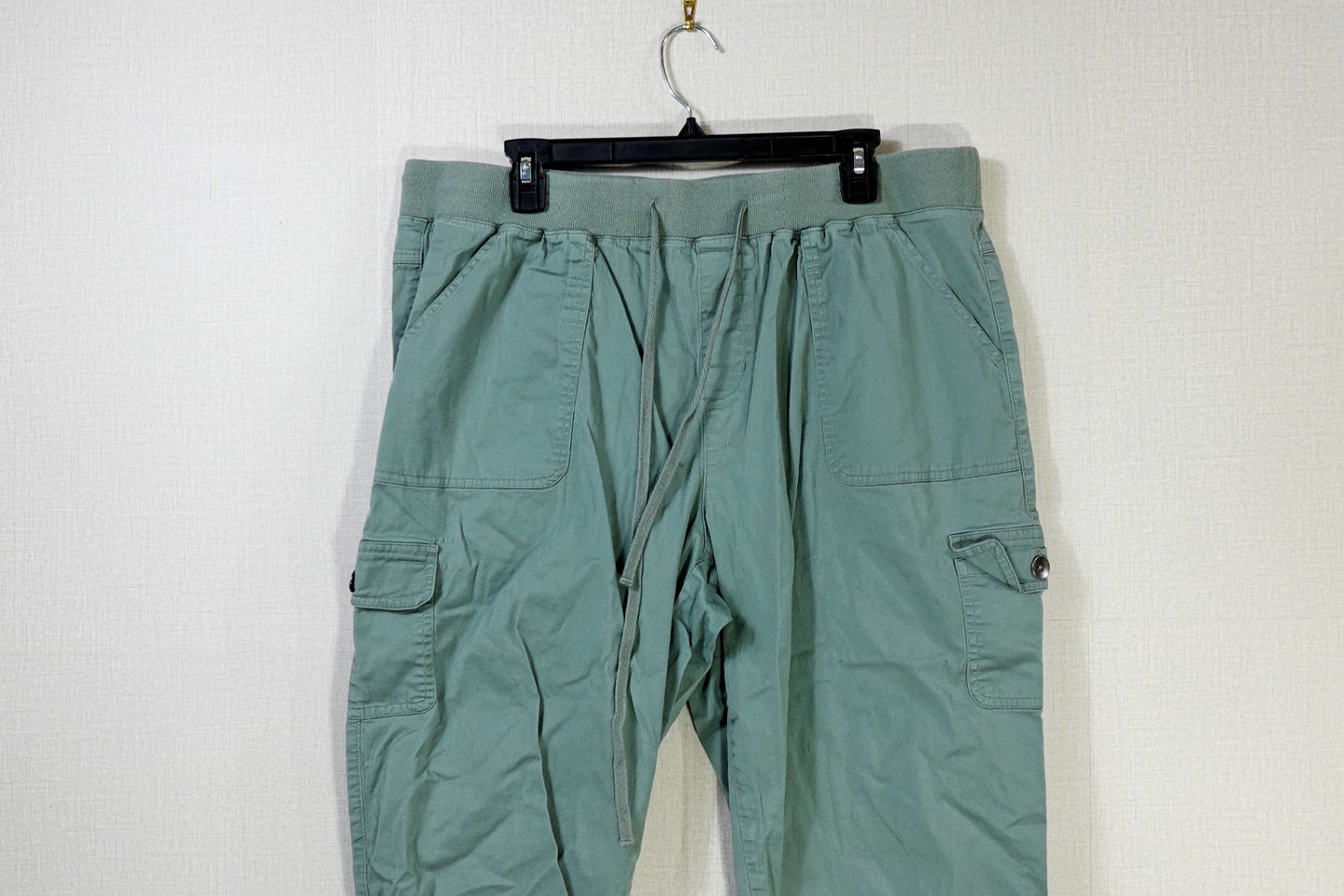 Cato, Capris, 18/20W