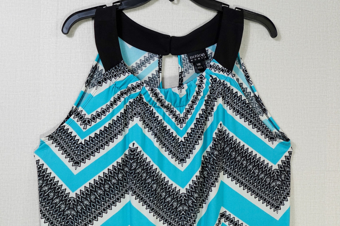 En Focus, New Dress, 14W