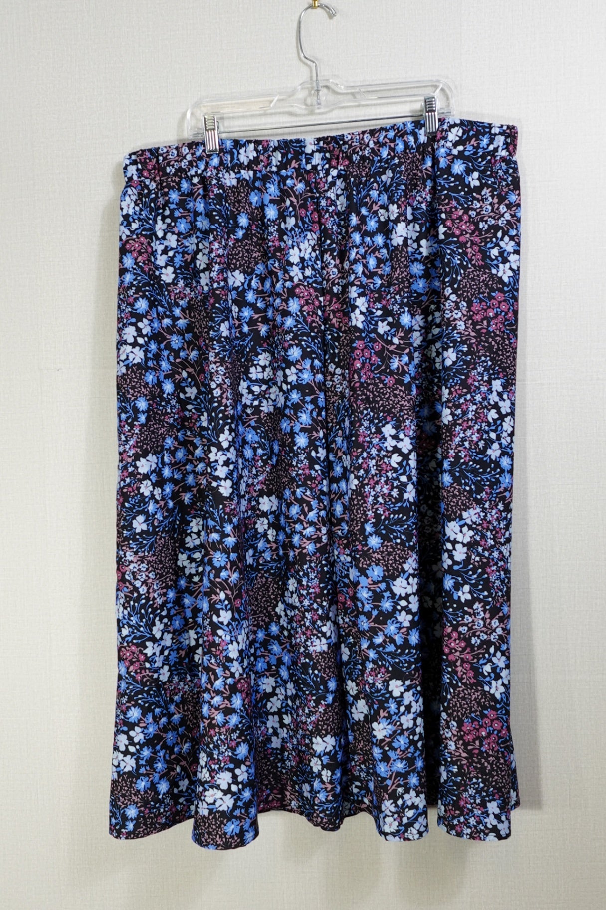 (No Label), Skirt, 5X (runs small 2X/3X recomended)