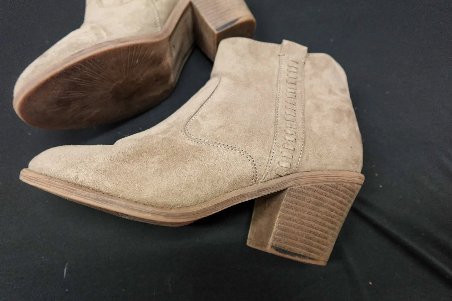 Hot Tomato, Shoes- Ankle Boots, 8.5 W Hot Tomato  Shoes- Ankle Boots  More To Love Consignment