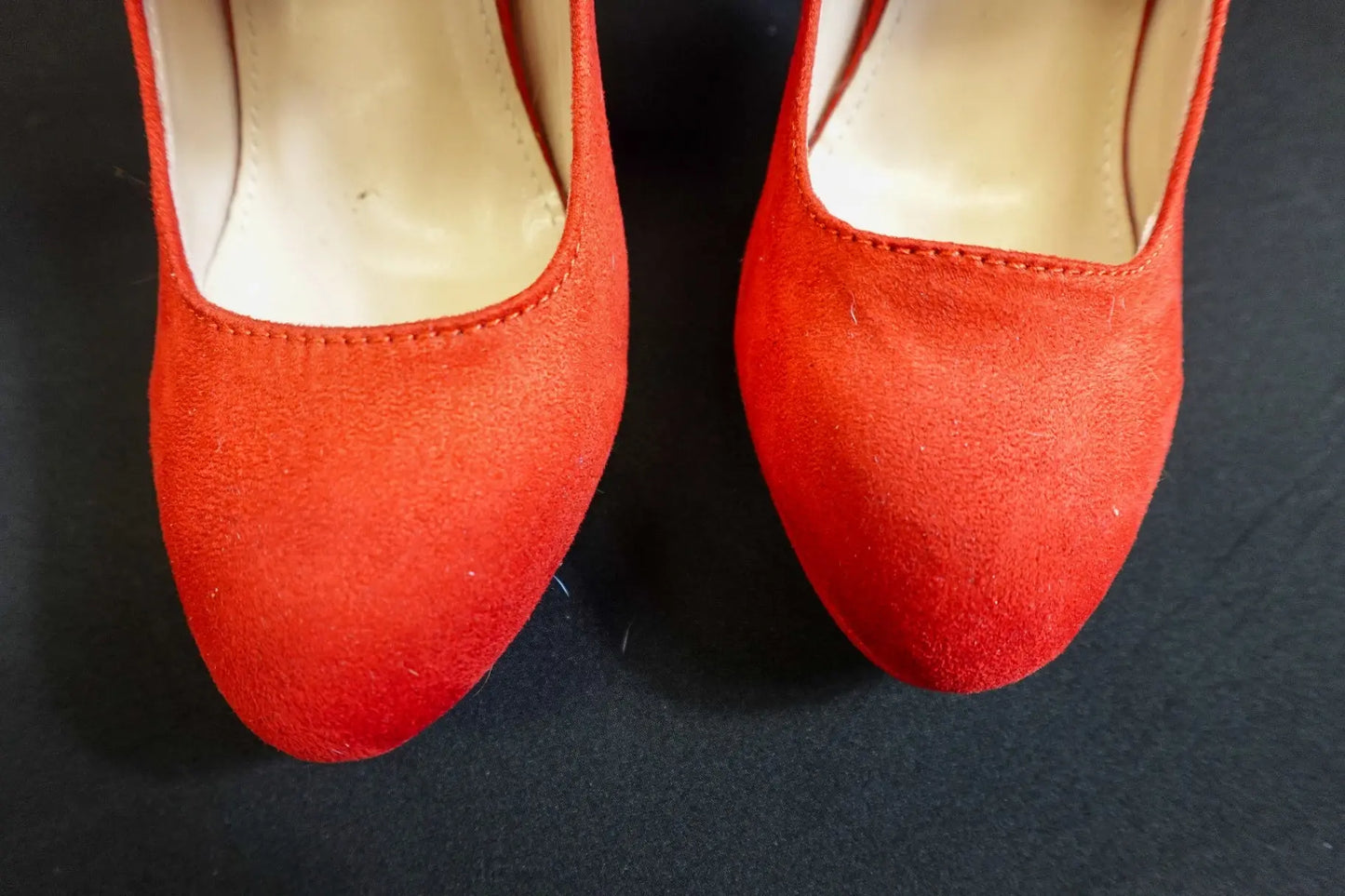 (No Label), Pumps, 9 (No Label)  Pumps  More To Love Consignment