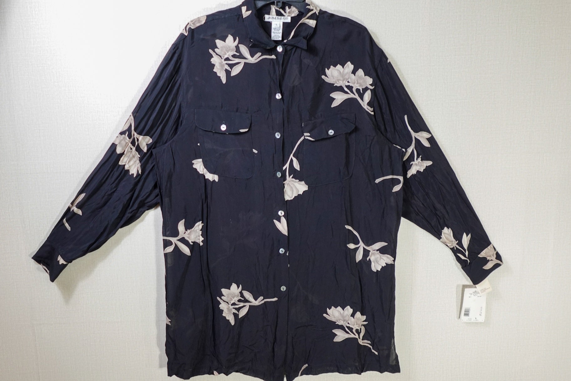 Jones & Co, Vintage Long Sleeves Top - Button Down, Large