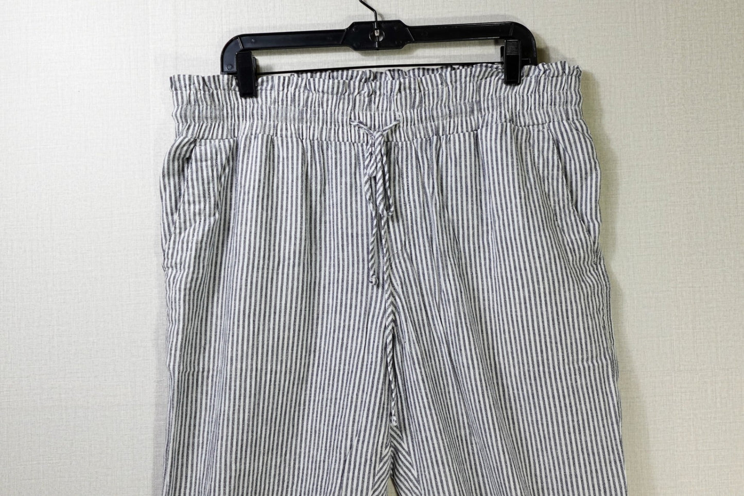 A new day, Pants, XL