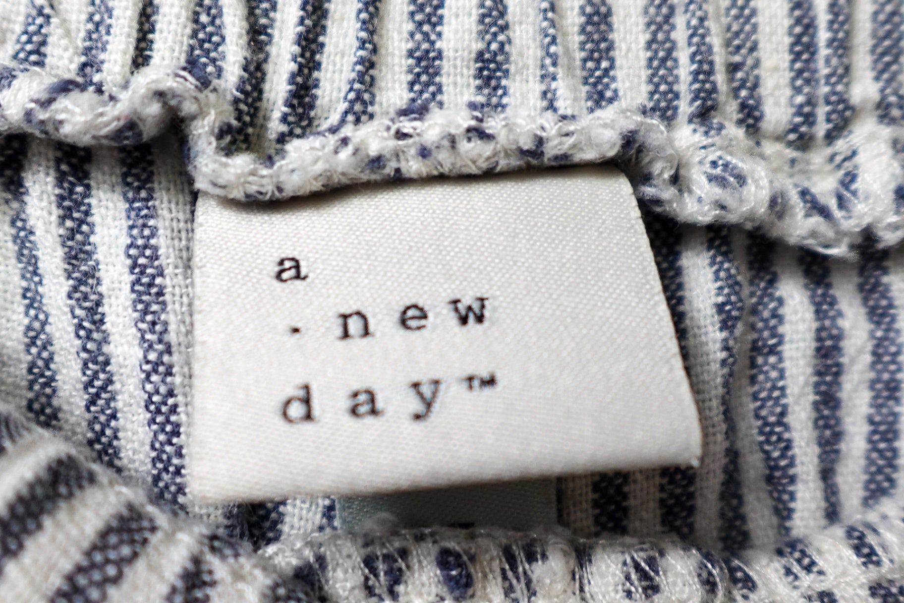 A new day, Pants, XL