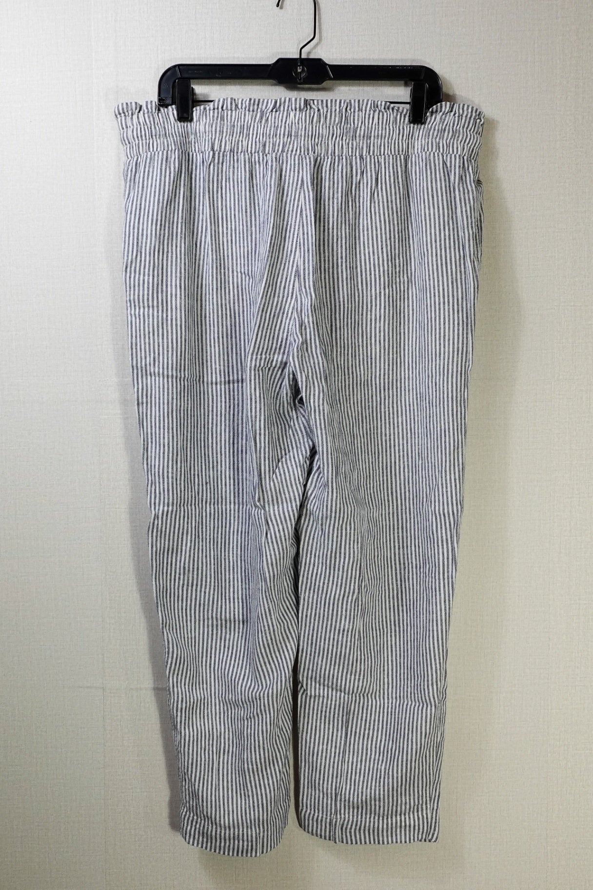 A new day, Pants, XL