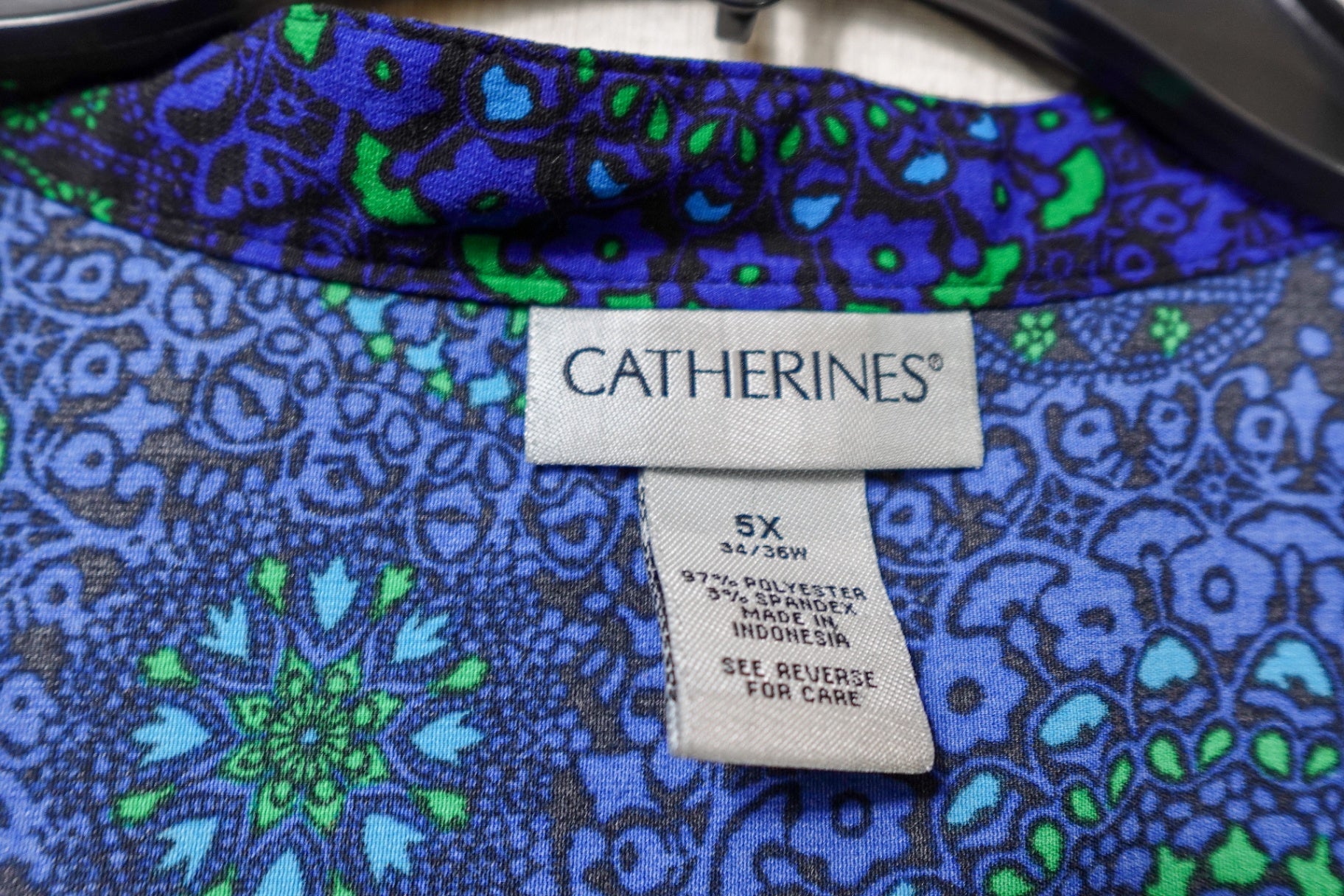 Catherines, Short Sleeved Top Buttons Missing, 5X