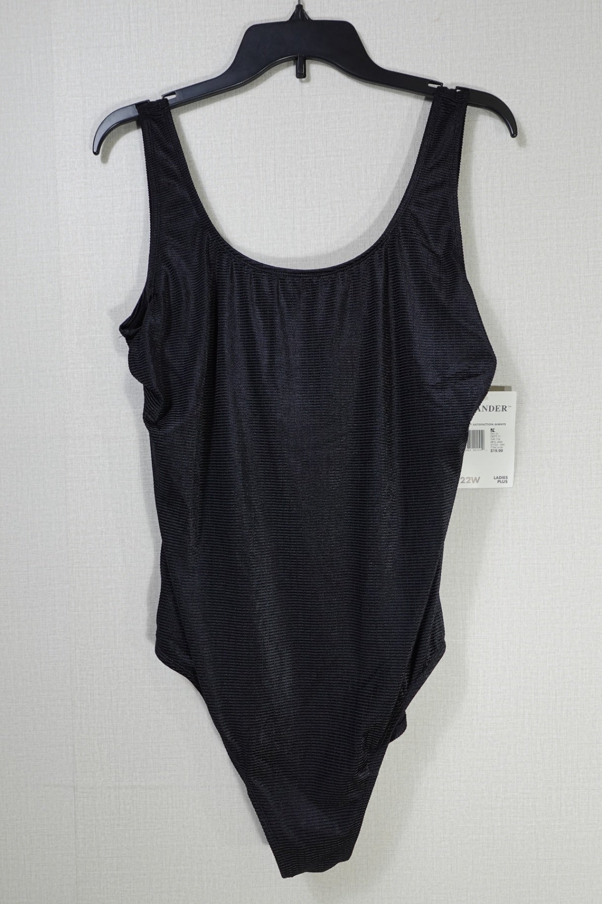 Islander, New swimsuit, 22W