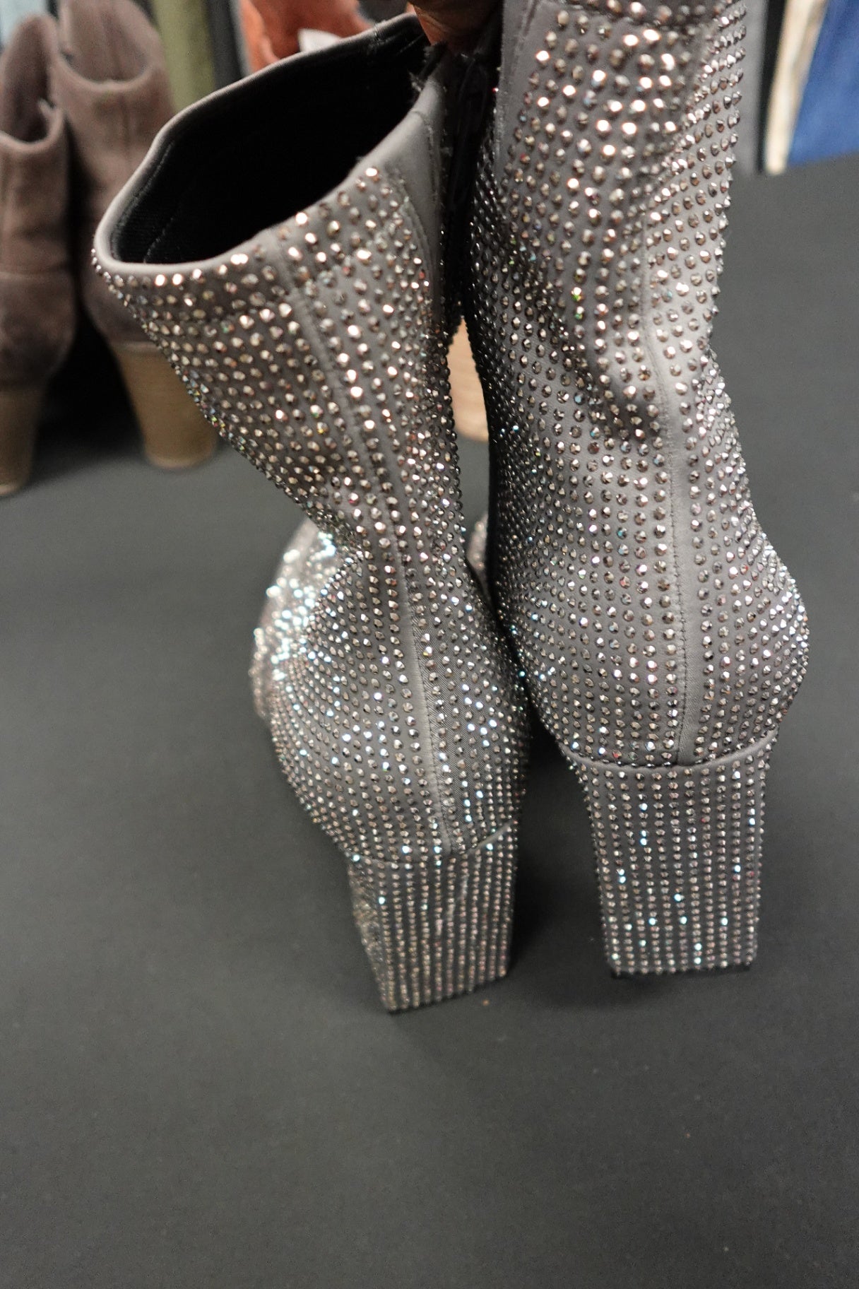 (No Label), Ankle Boots, 9