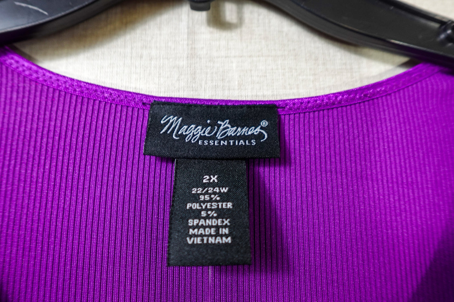 Maggie Barnes, New Short Sleeved Top, 22/24