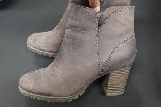 Clarks, Boots, 9M