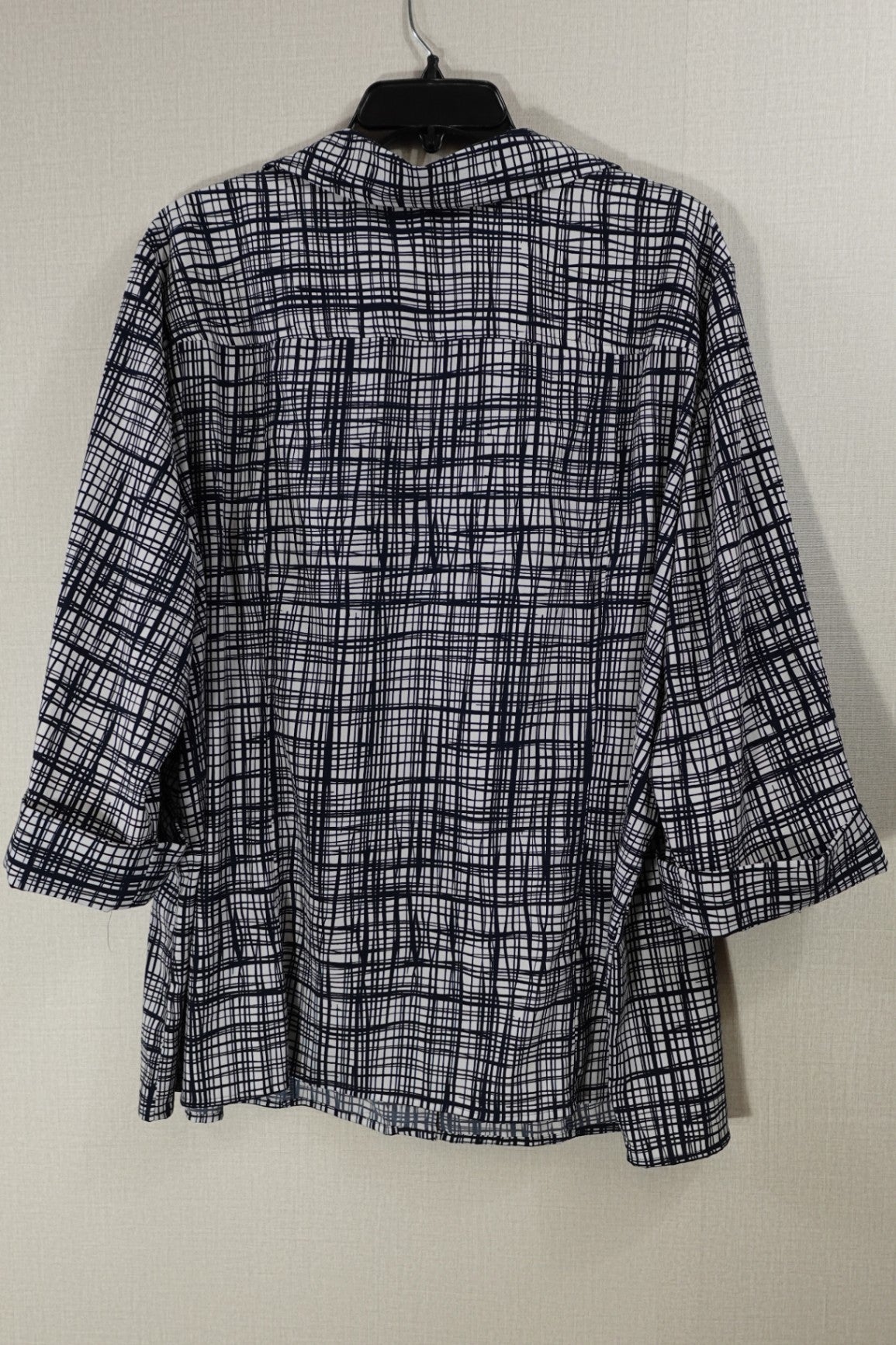 Maggie Barnes, 3/4 sleeve top, 22/24