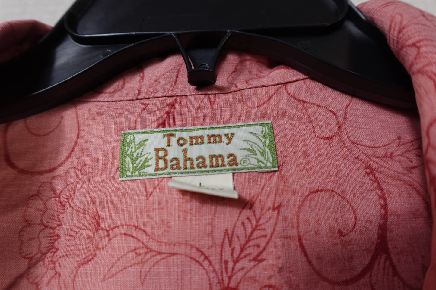 Tommy Bahama, Vintage 3/4 Sleeve Top, large