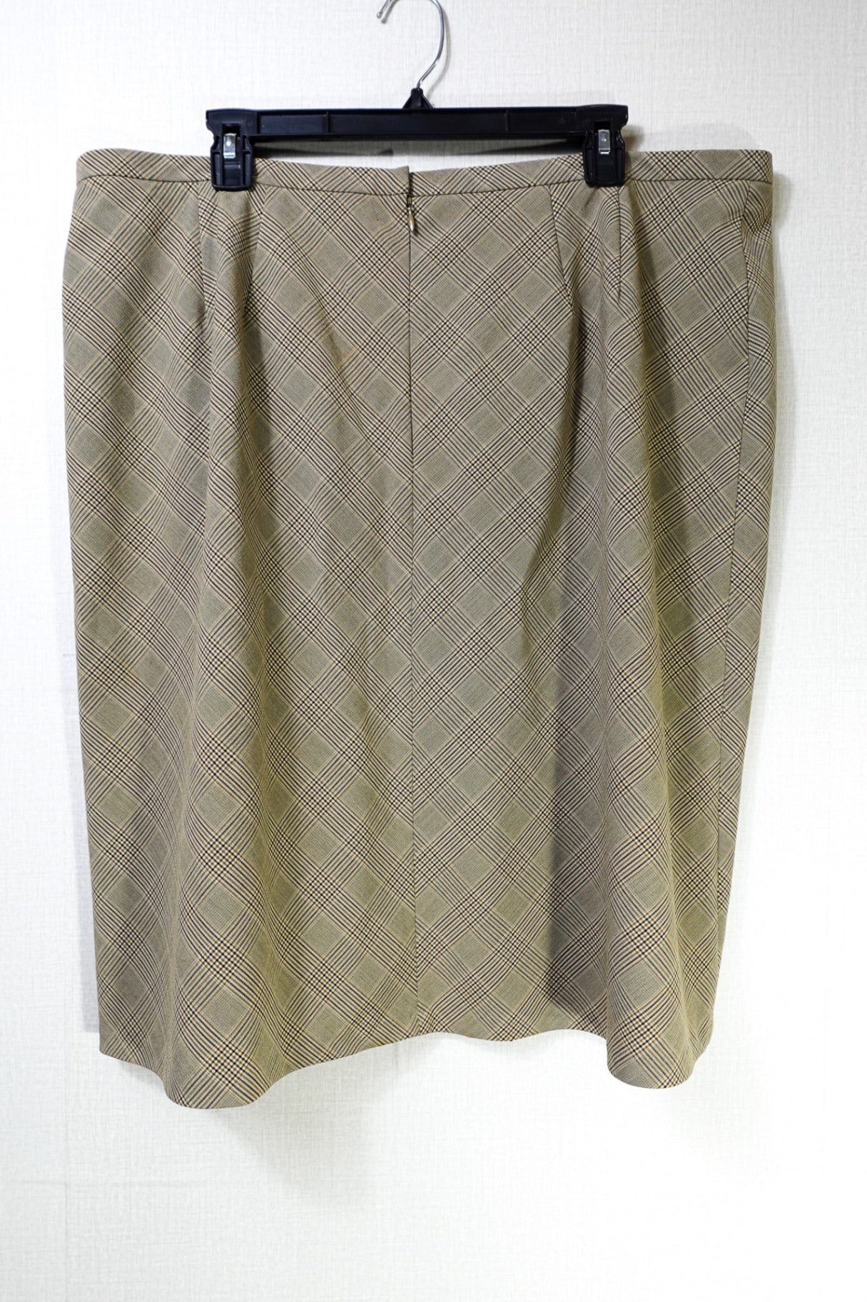 Lane Bryant, Pleated Skirt, 20 Tan plaid with dark brown lace