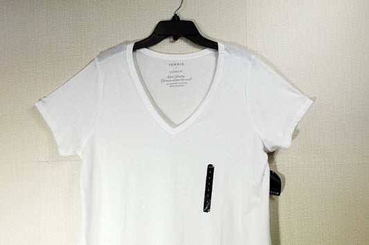 Torrid, New t-shirt short sleeve, 14/16, White