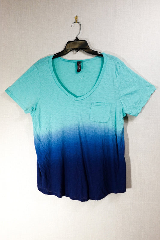 Torrid, T-Shirt Shorts Sleeve, 16/18 Aqua and navy blue ombré