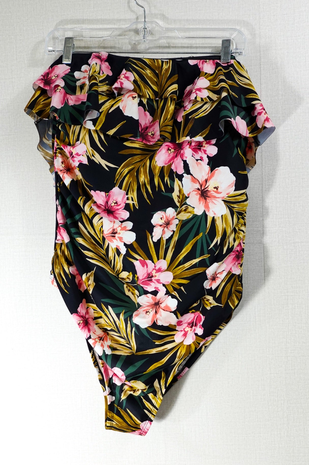 Kona Sol, New Swimsuit W/ removable straps, 18W, Black floral