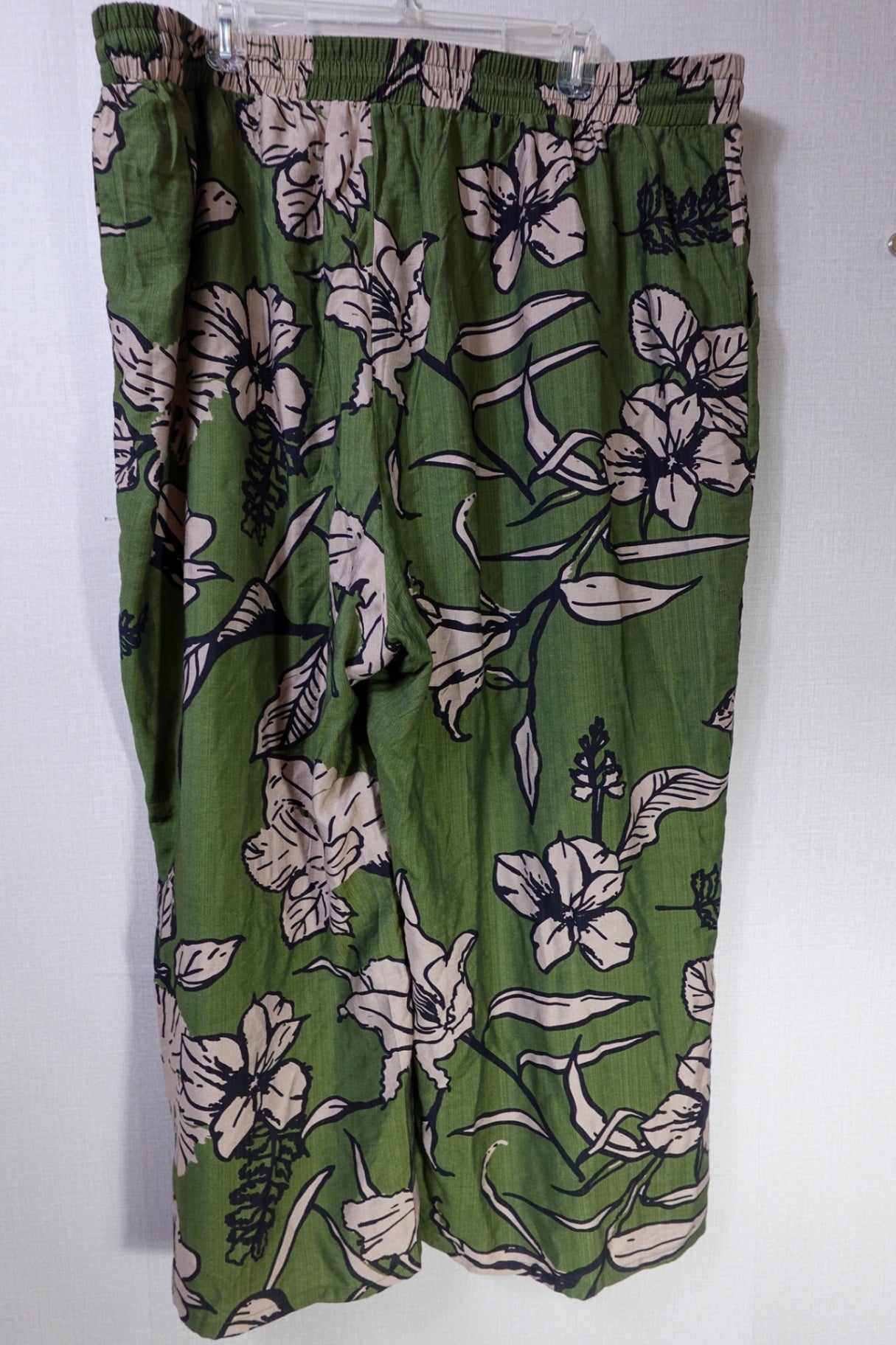 Rachel Roy, Pants Wide Leg W/ Pockets , 3X, Rayon Nylon