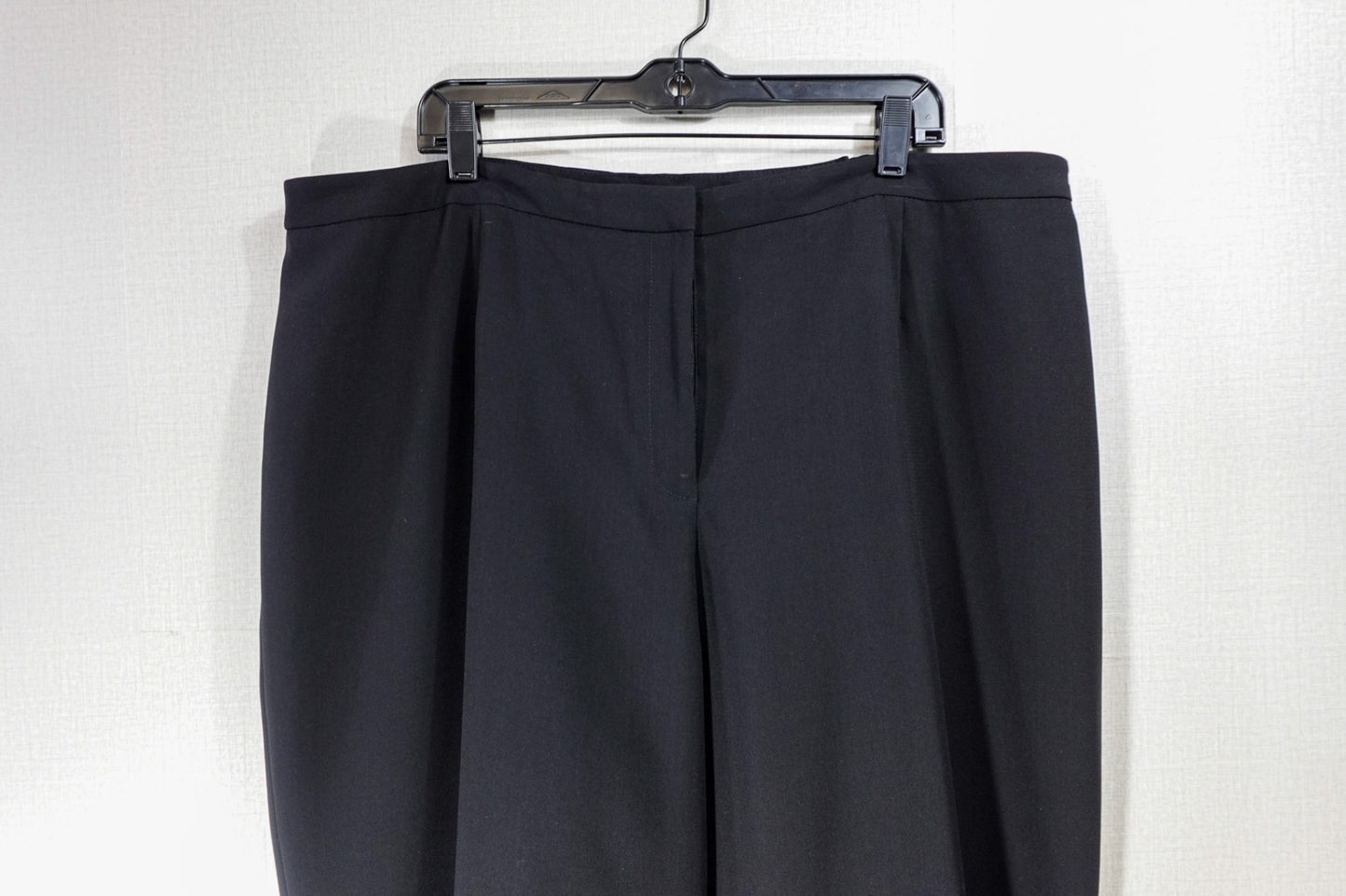 Le Suit, Professional Pants , 22W, Polyester