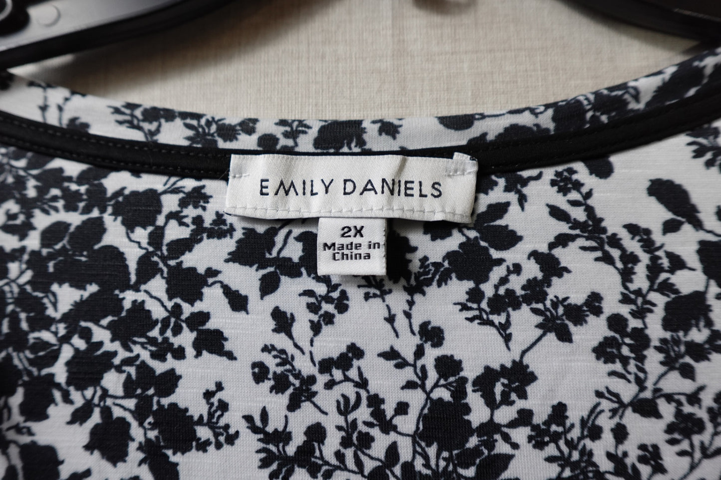 Emily Daniels, New 3/4 sleeve top, 2X,