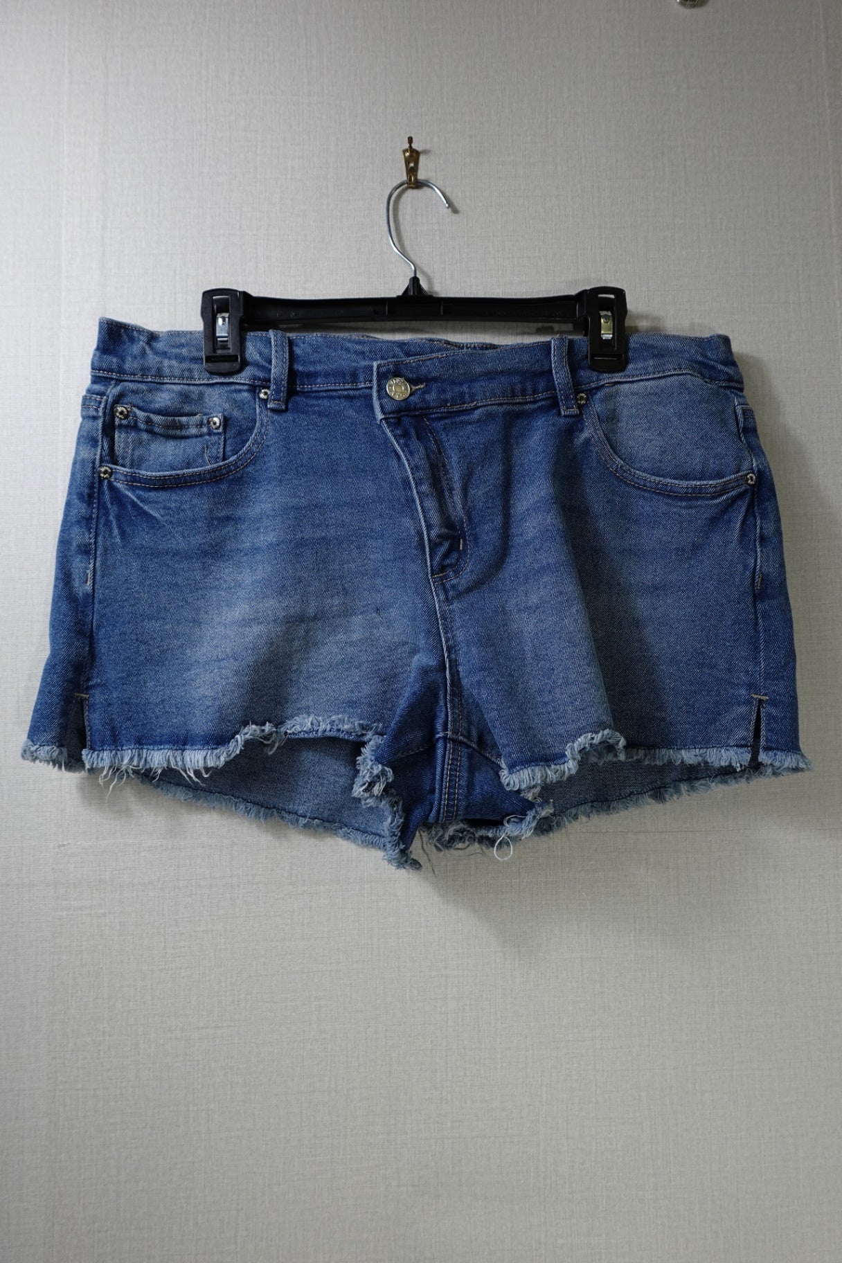 Madden NYC, Shorts, L,