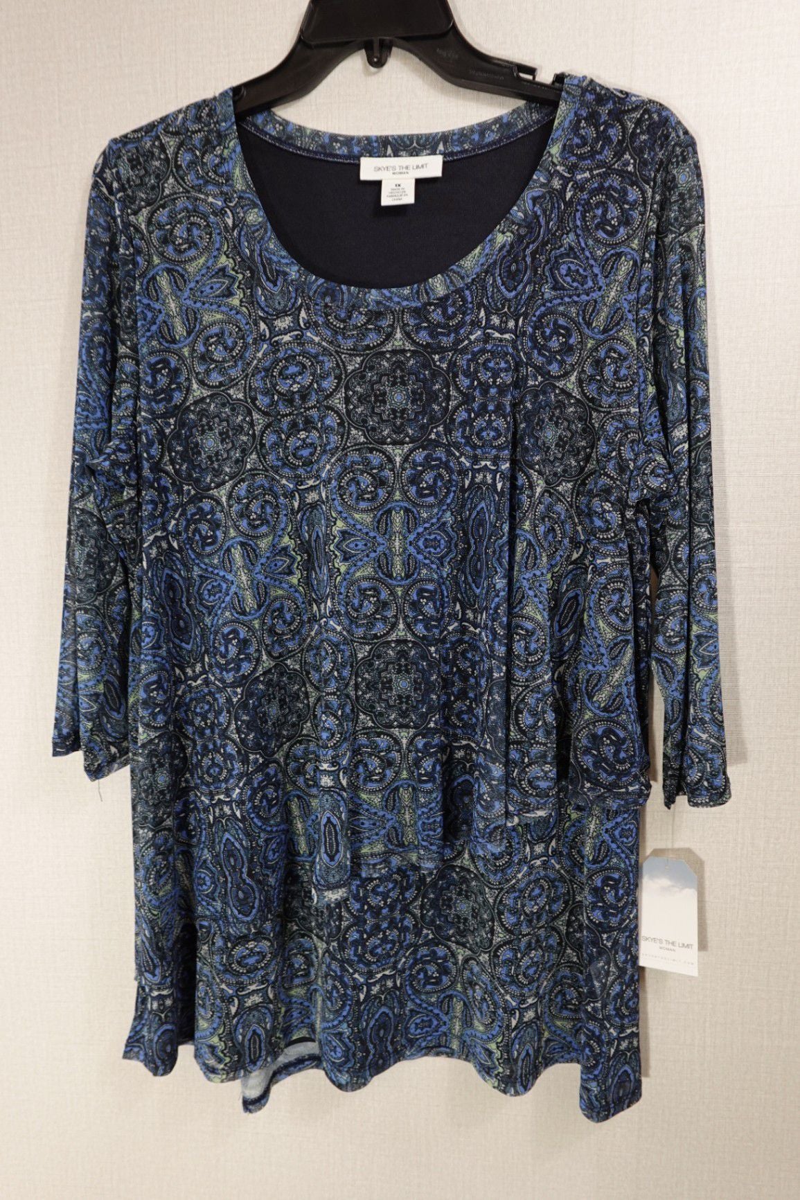 Skye's the Limit Woman, New 3/4 sleeve top, 1X, Polyester blend