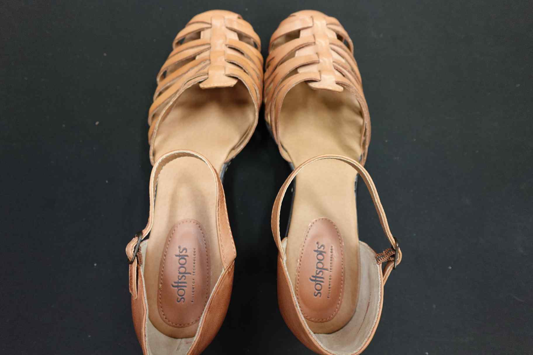Softspots, Sandals, 11 Narrow, Leather Upper