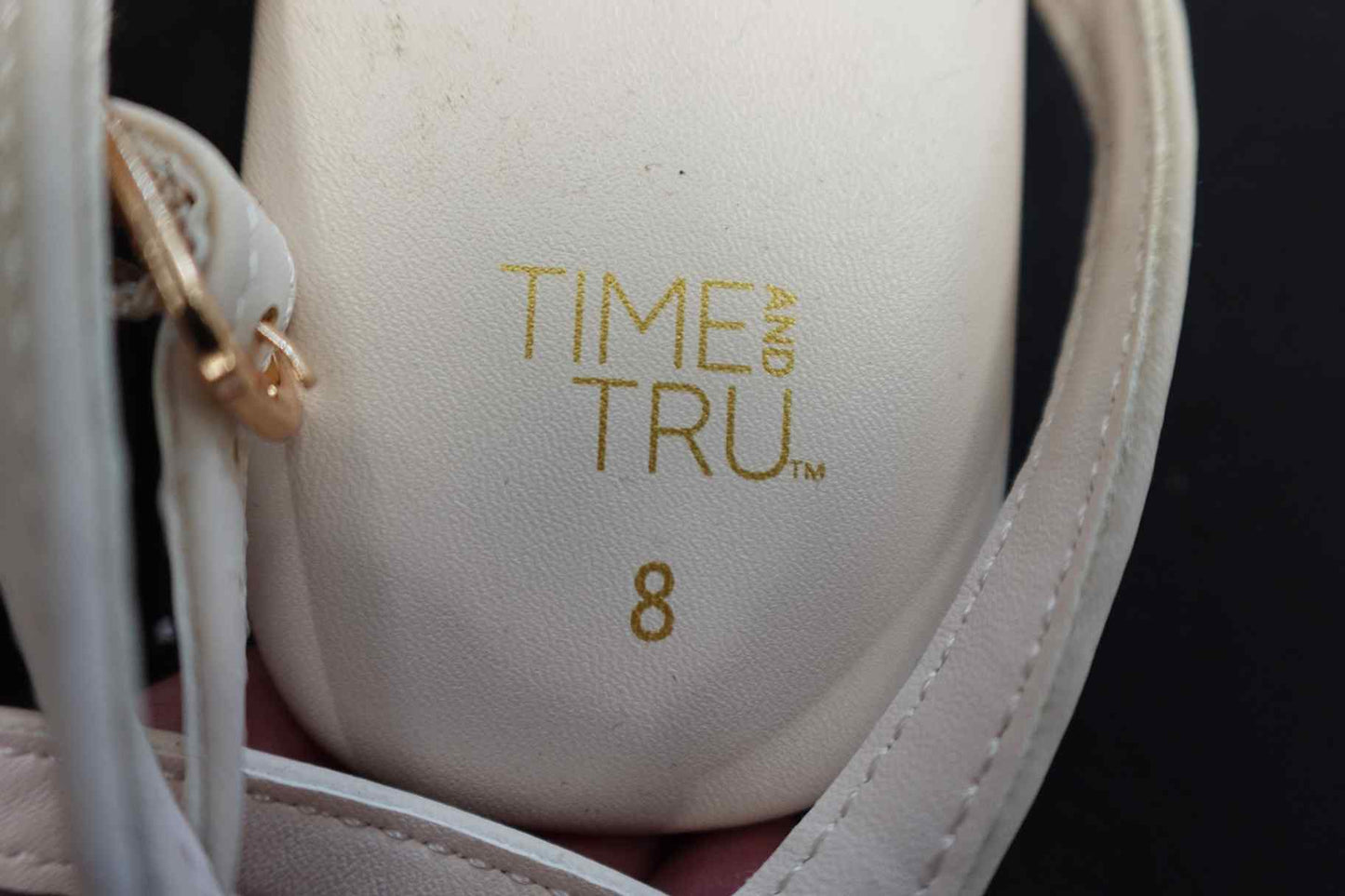 Time and Tru, Sandals, 8, Synthetic