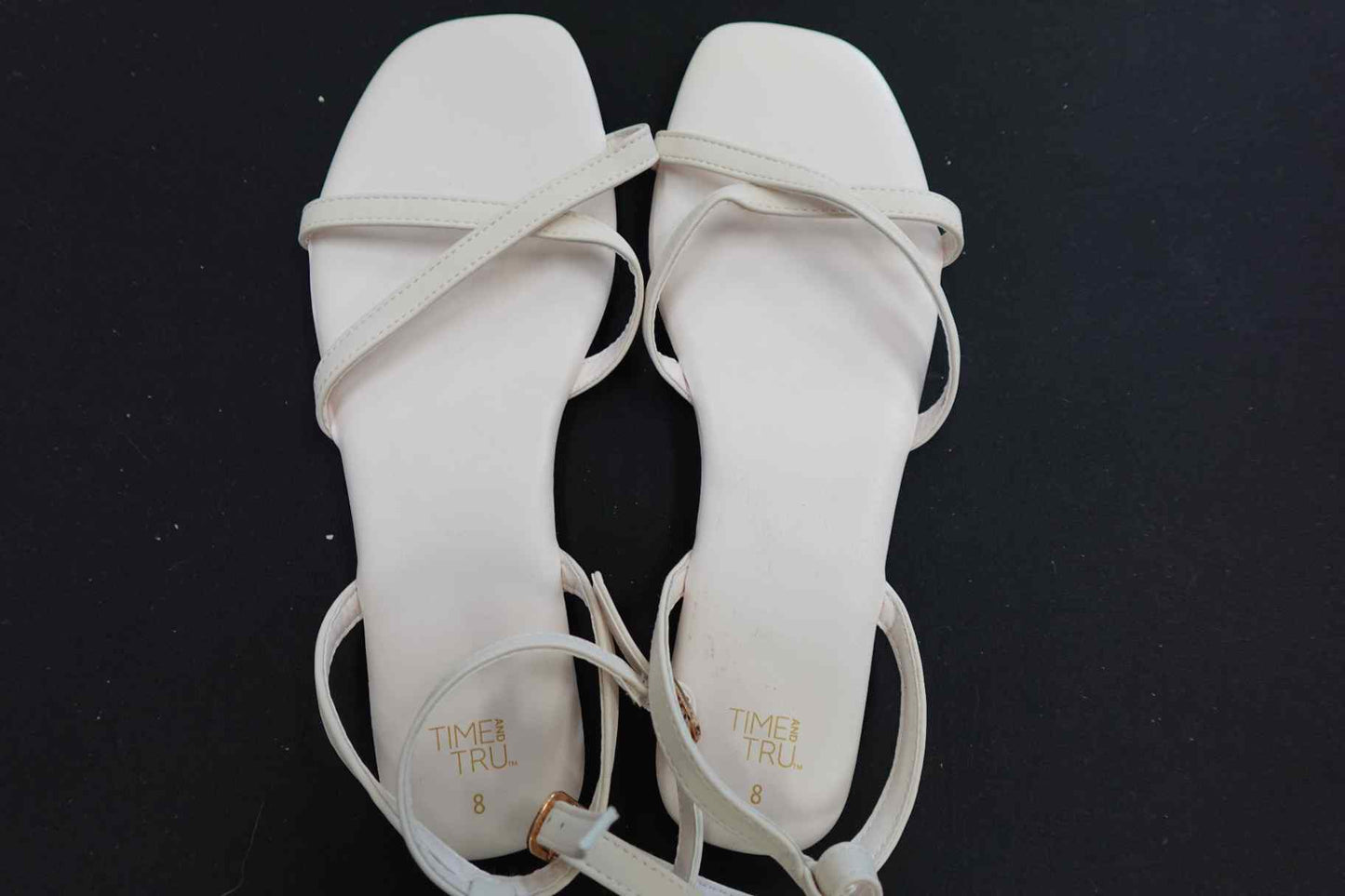 Time and Tru, Sandals, 8, Synthetic