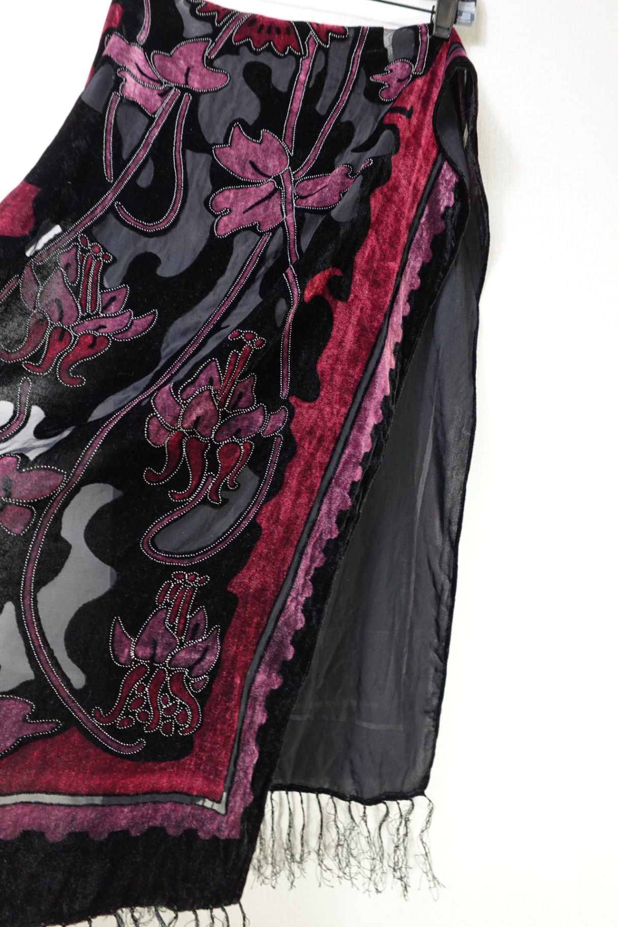 , scarf/scarves, wide oversized,