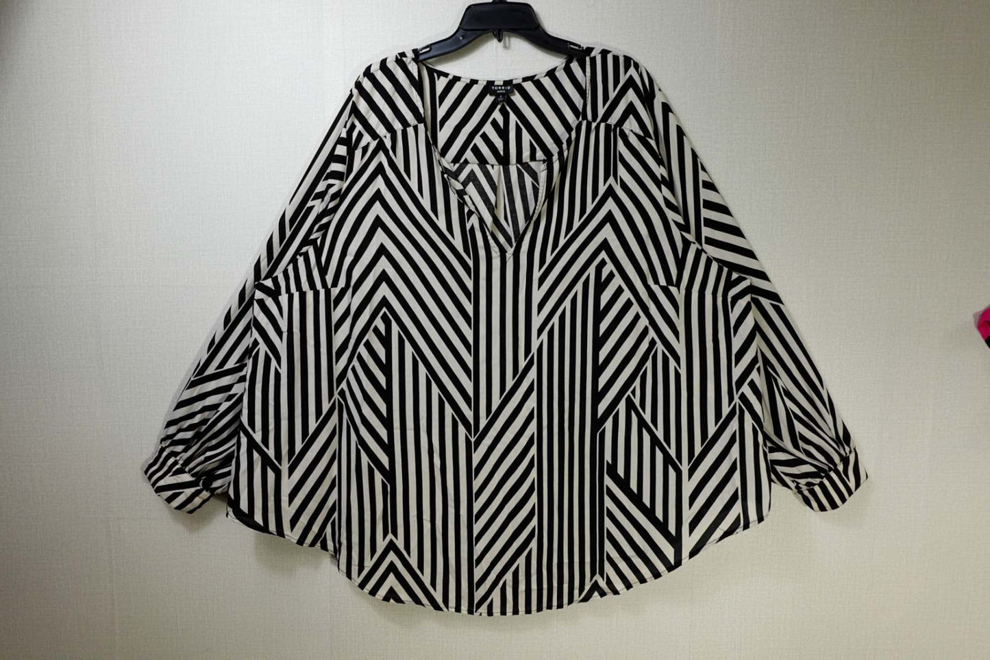 Torrid, Long Sleeves Top, 4X, rayon blend