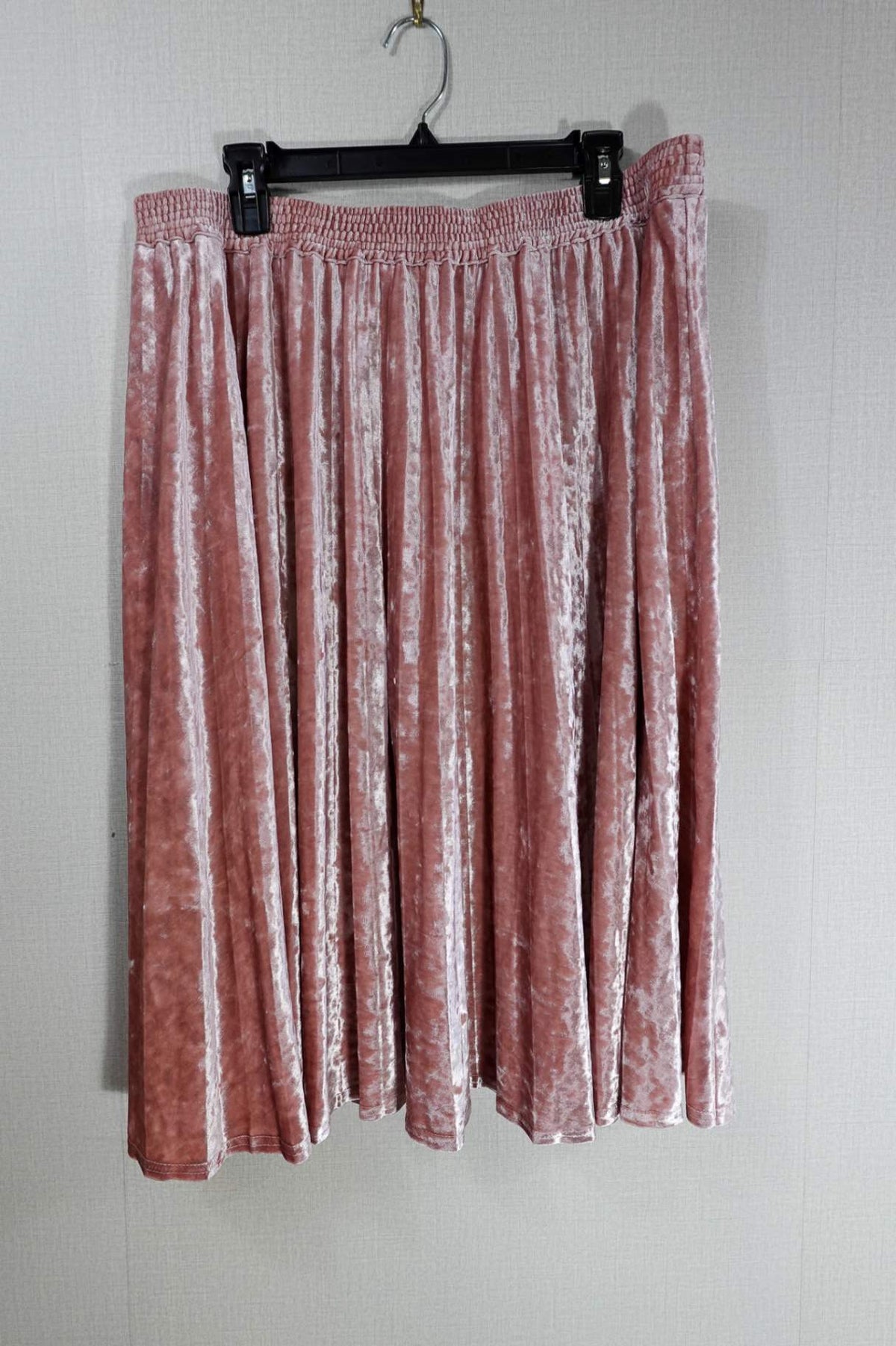 A New Day, Skirt, 2X, polyester velvet