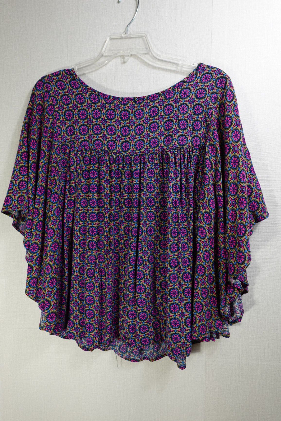 Avenue, Short Sleeve Top, 22/24, rayon