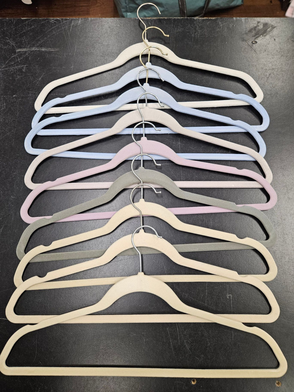 (Unbranded), Velvet Hanger Set Of Nine, Adult, Metal and Velvet