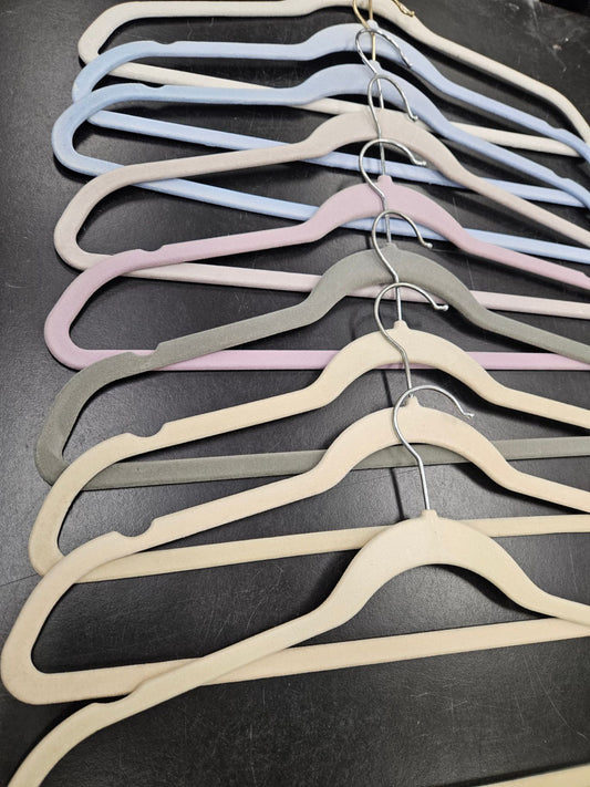 (Unbranded), Velvet Hanger Set Of Nine, Adult, Metal and Velvet